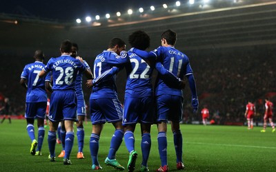 尊皇国际焦点-伯贝冲突后进球闭嘴手势